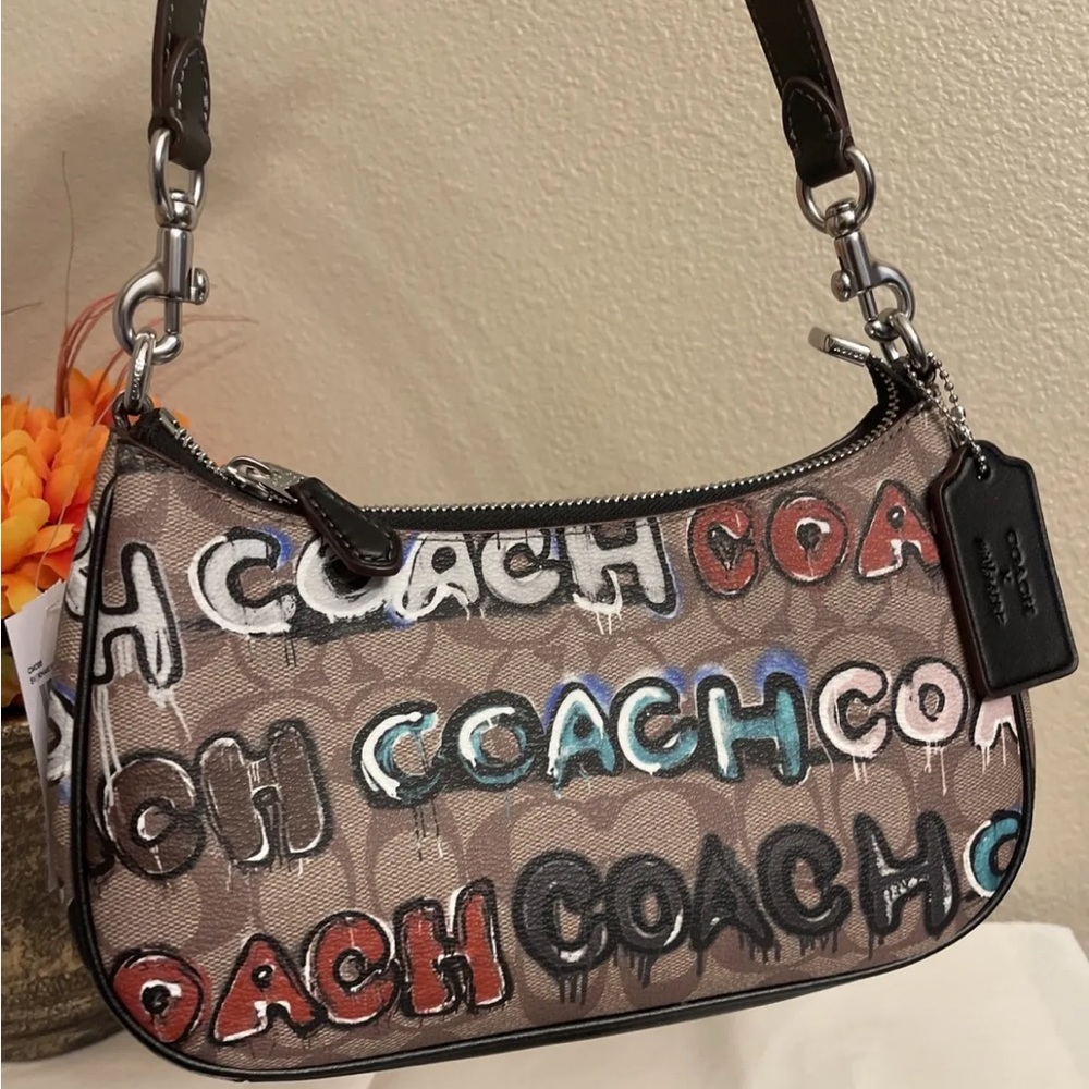 COACH Serf Bag